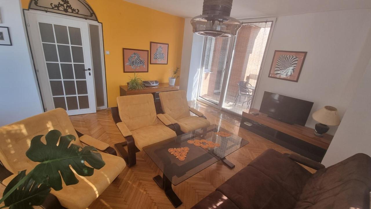 Risto Apartment Skopje Bagian luar foto